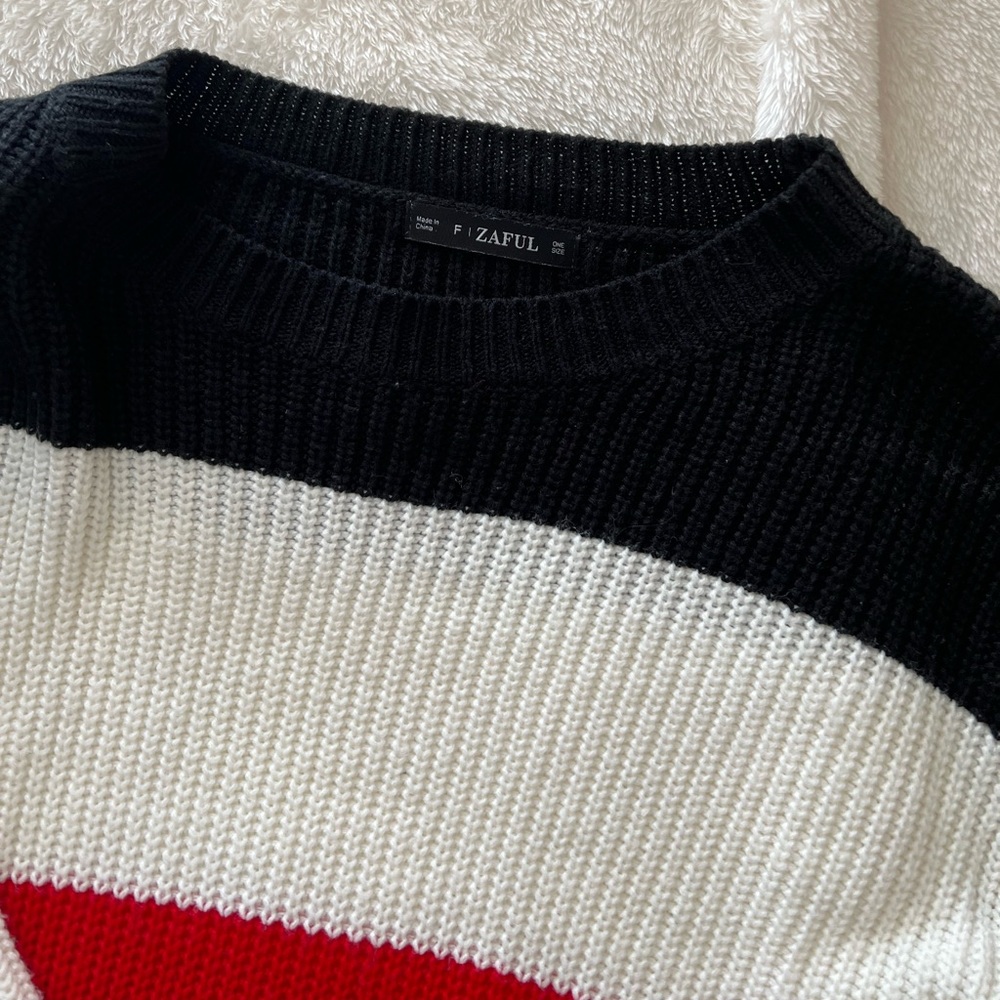 THRED UP - Zaful sweater